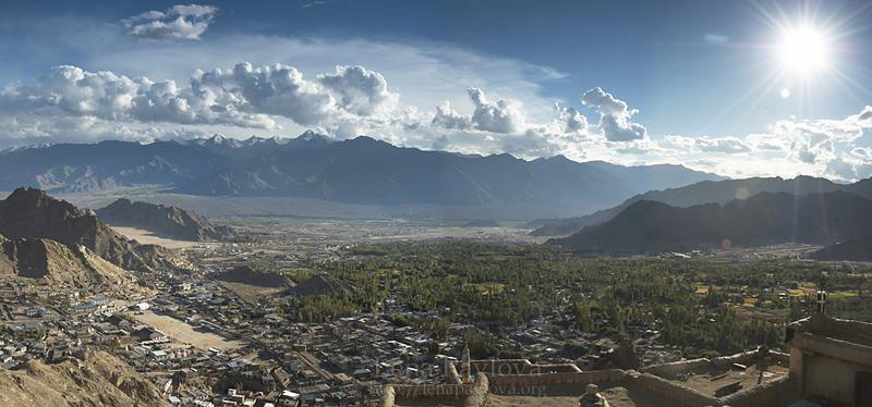 Западный Тибет, панарама на город Лех